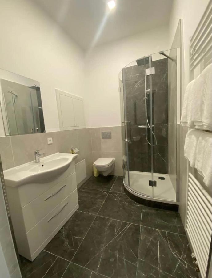Industrial Apartment Schlossberg Линц Экстерьер фото