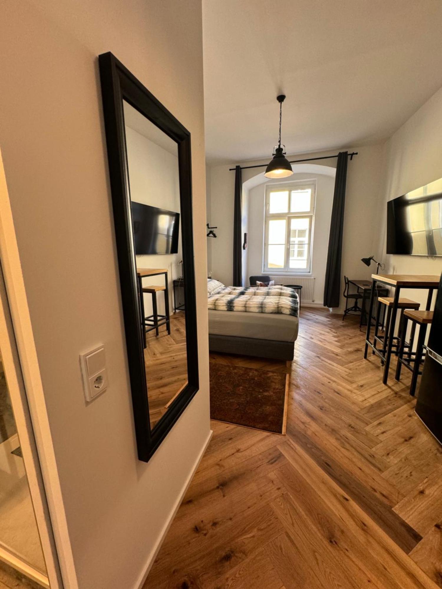 Industrial Apartment Schlossberg Линц Экстерьер фото