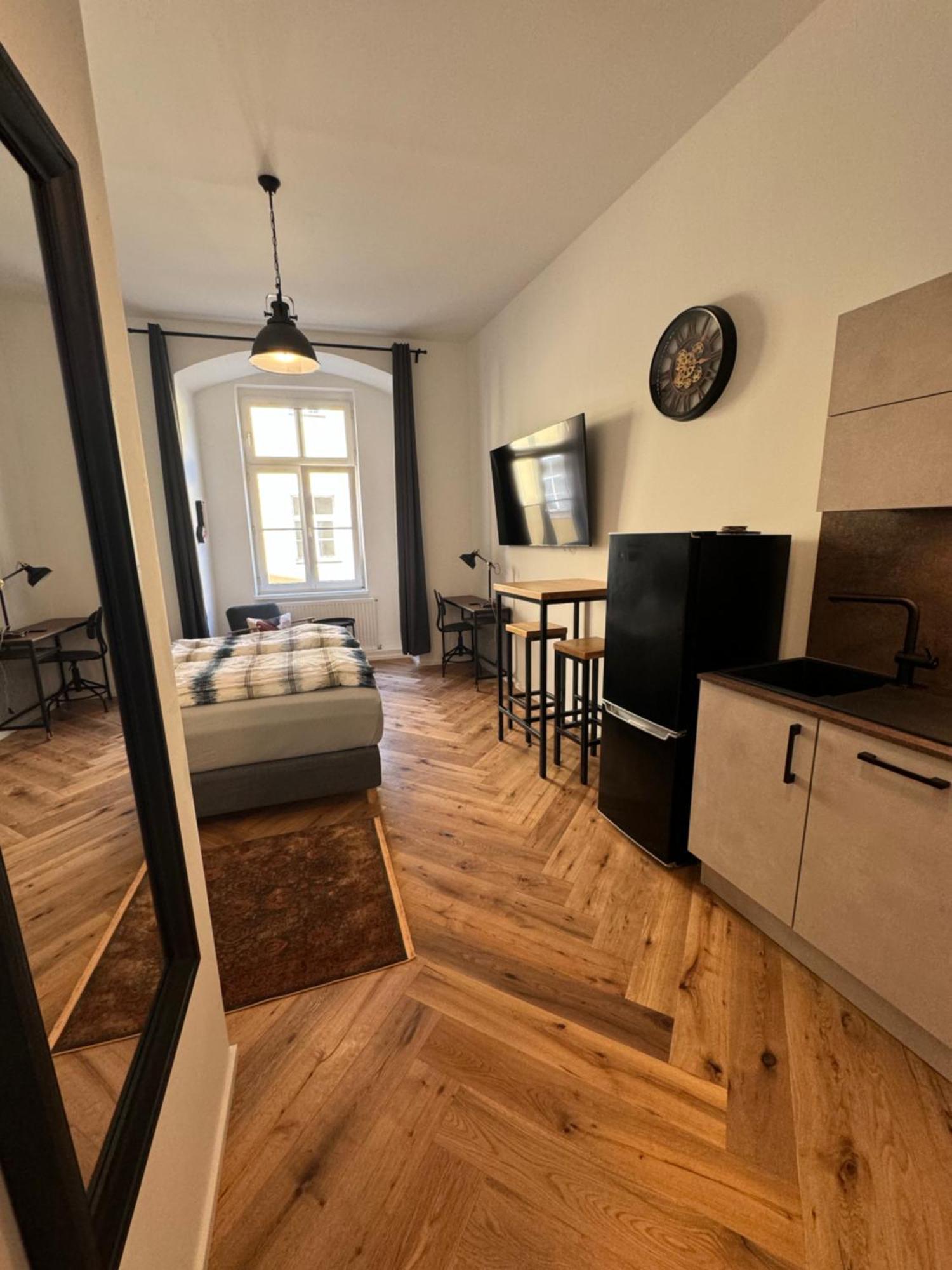 Industrial Apartment Schlossberg Линц Экстерьер фото